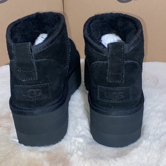 UGG CLASSIC ULTRA MINI PLATFORM - Picture 4 of 6